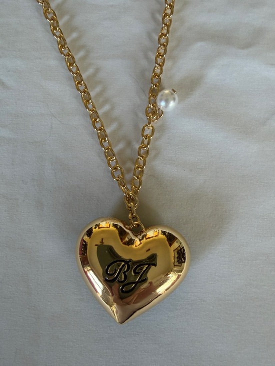Betsey Johnson Gold Plated Heart Golf Pendant and Pearl Necklace NWT - Picture 5 of 6